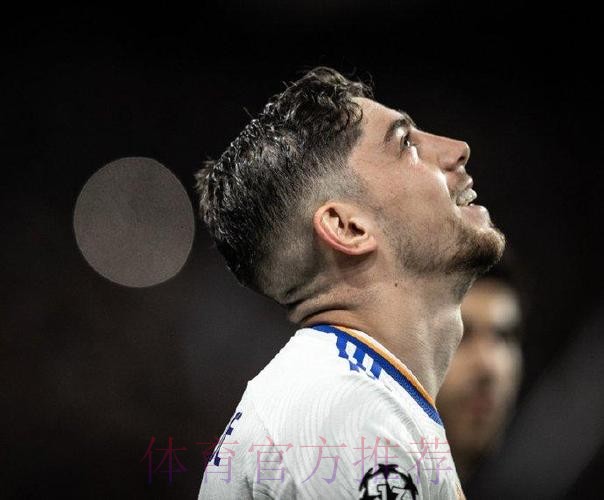 法布雷加斯：皇马球员都认为自己该上场